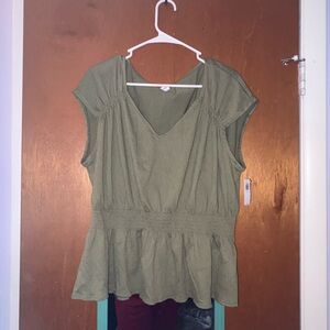 NWT old navy top